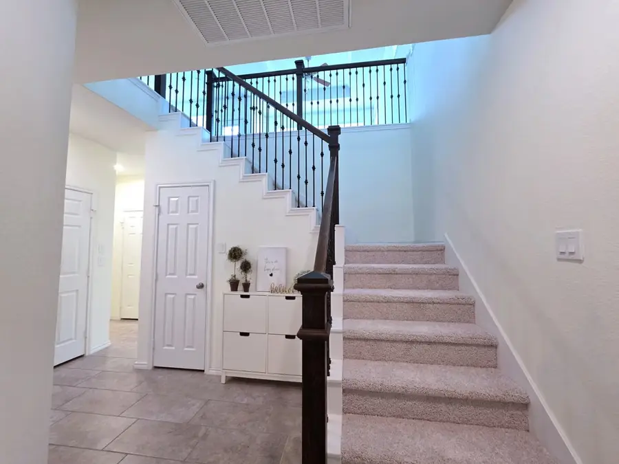 8620 Hollyoaks Creek Lane, Houston, TX 77063 - #2