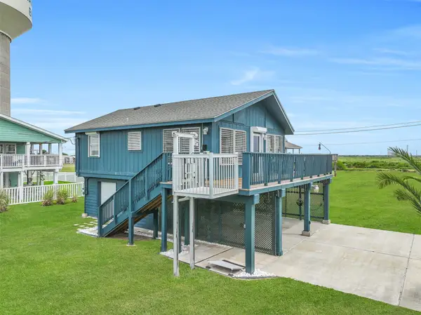 16510 Edward Teach Road, Jamaica Beach, TX 77554