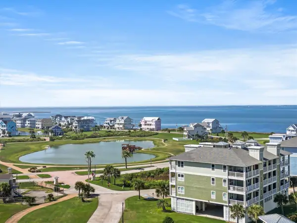 26540 Mangrove Drive #203, Galveston, TX 77554