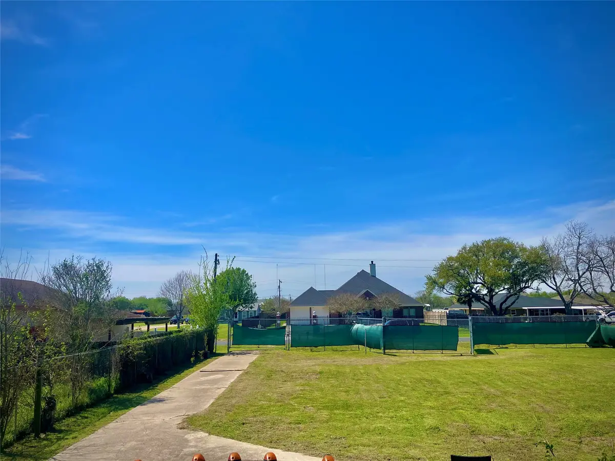 3804 20th Street N, Texas City, TX 77590 - #1