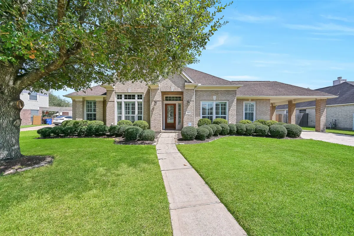 1813 Sandy Lake Drive, Friendswood, TX 77546 - #1