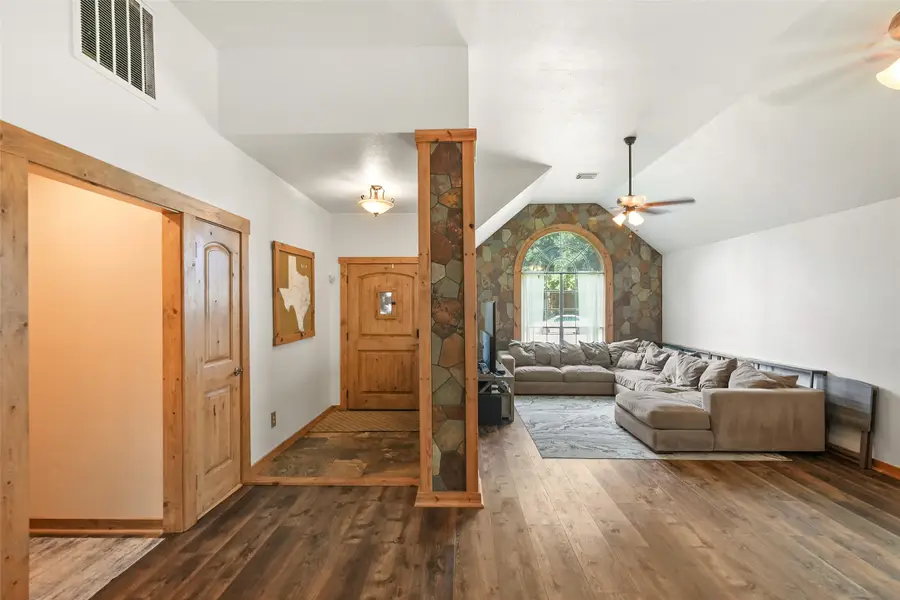 929 N Rivershire Drive, Conroe, TX 77304 - #2