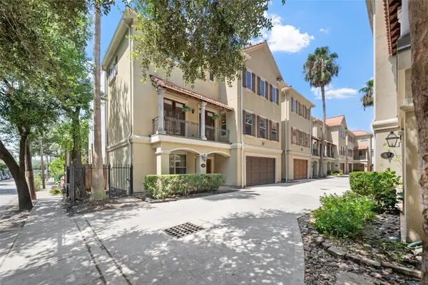 427 Jackson Hill Street, Houston, TX 77007