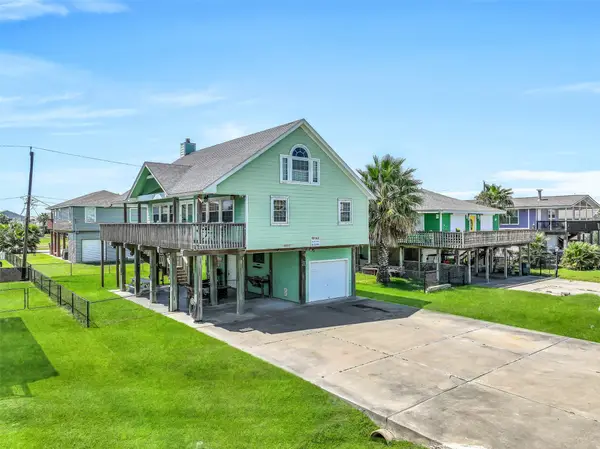 4018 Reeves Drive, Galveston, TX 77554
