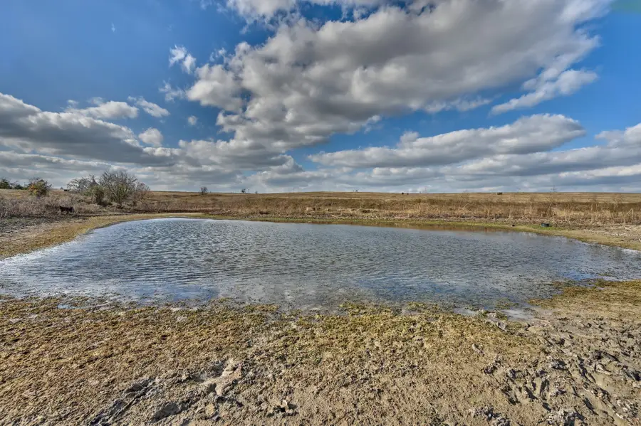 6921 Schulz Lane, Bleiblerville, TX 78931 - Image #3