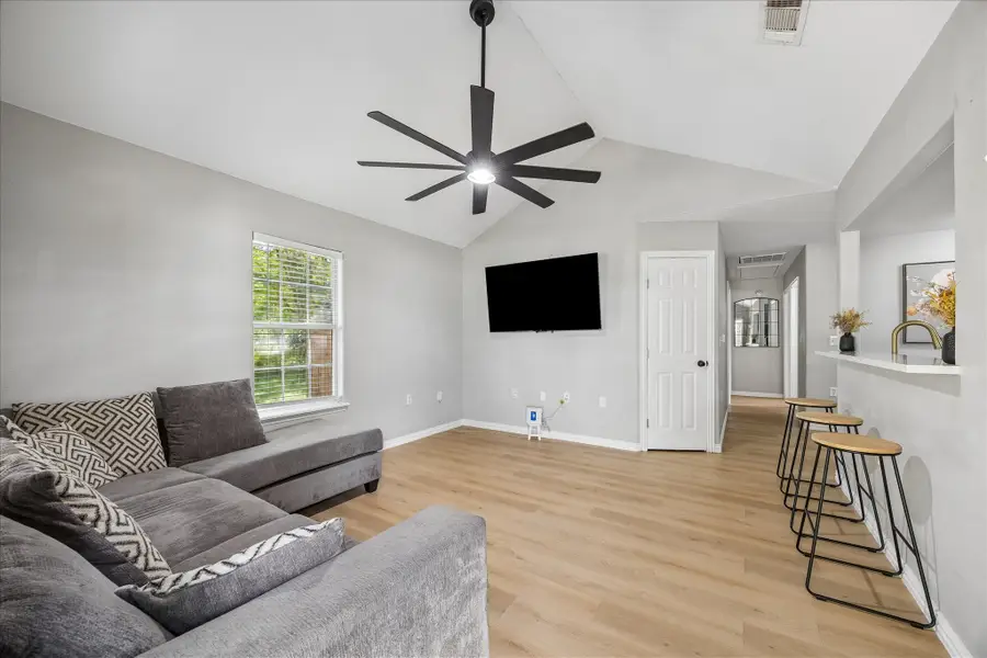 539 Anderson Street, Sealy, TX 77474 - #2