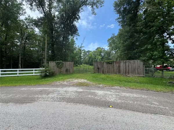 919 Little Doe Drive, Crosby, TX 77532