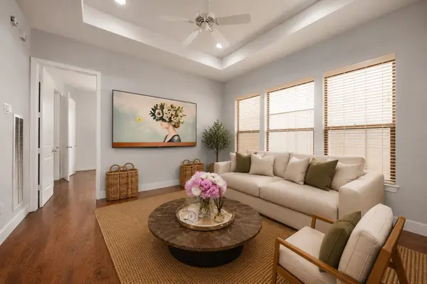 3848 Center Street, Houston, TX 77007