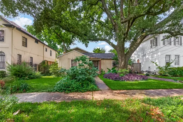 3831 Arnold Street, Houston, TX 77005