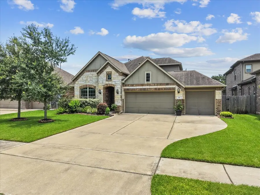 328 Woodway Drive, League City, TX 77573 - #2
