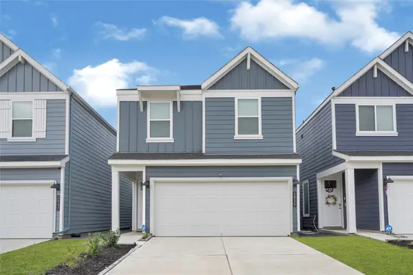 2930 Needham Garden Lane, Houston, TX 77051