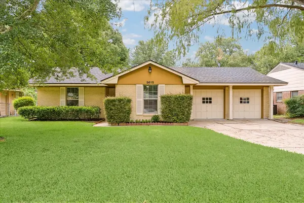 5615 Burlinghall Drive, Houston, TX 77035