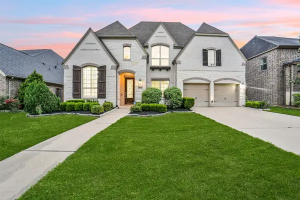 5923 Quiet Point Lane, Sugar Land, TX 77479