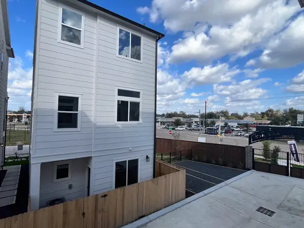 303 Marcella Street #L, Houston, TX 77091