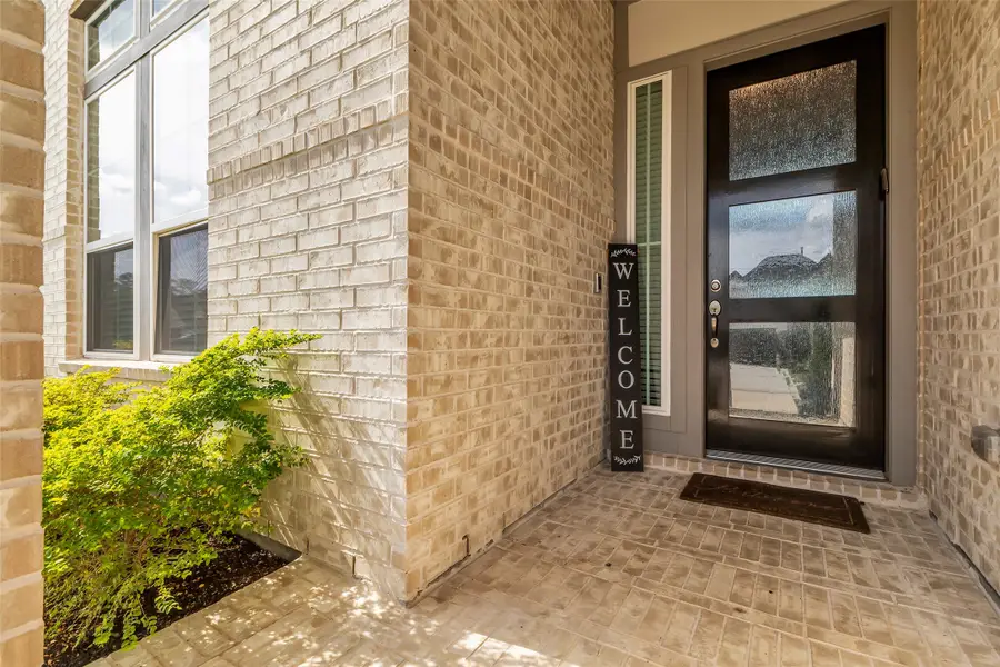 9214 Trimble Landing Drive, Tomball, TX 77375 - Image #2