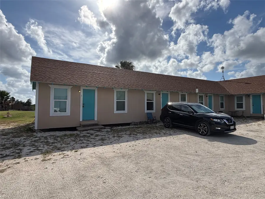 1301 N Ocean Drive, Port Lavaca, TX 77979 - #3