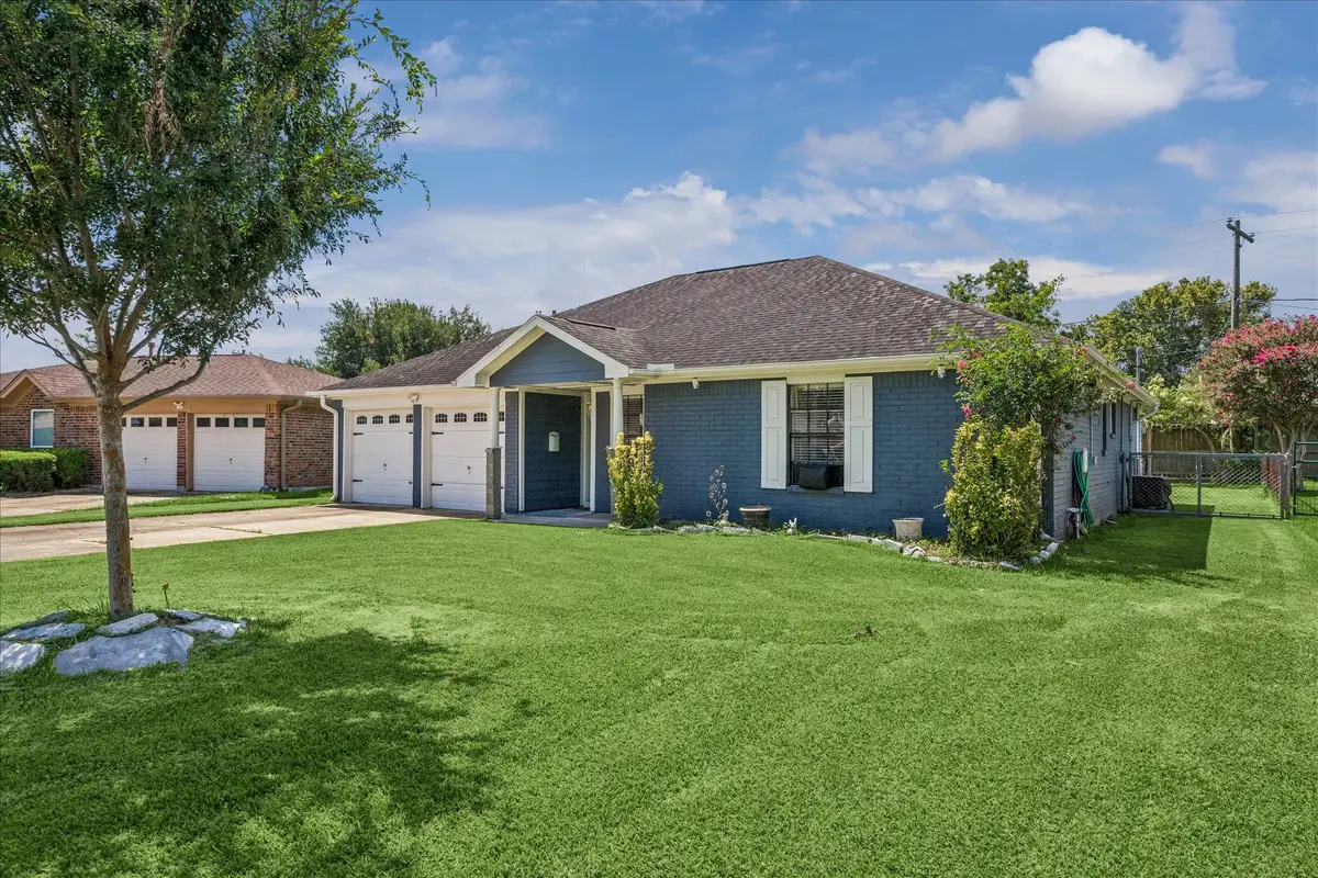 1213 E Brown Lane, Deer Park, TX 77536 - #1
