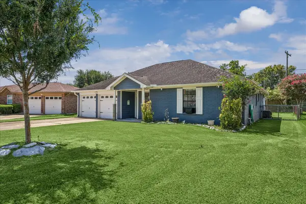 1213 E Brown Lane, Deer Park, TX 77536