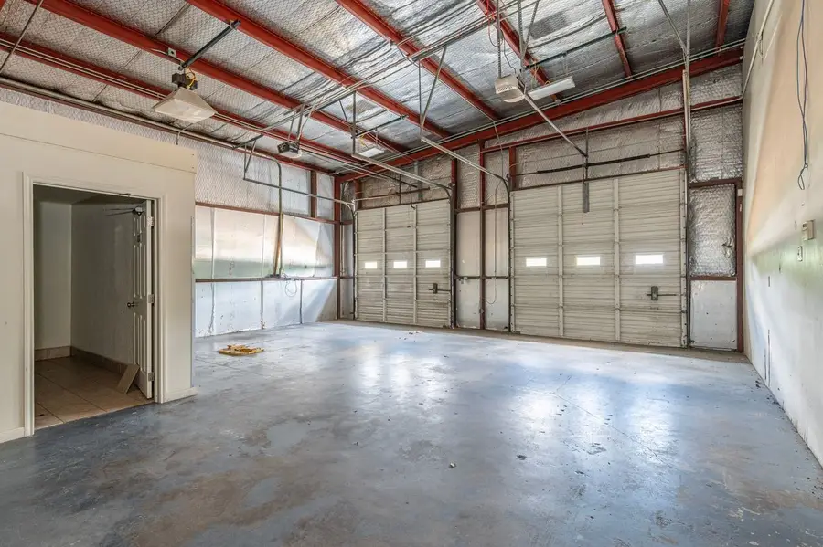 8621 Highway 6, Hitchcock, TX 77563 - #2