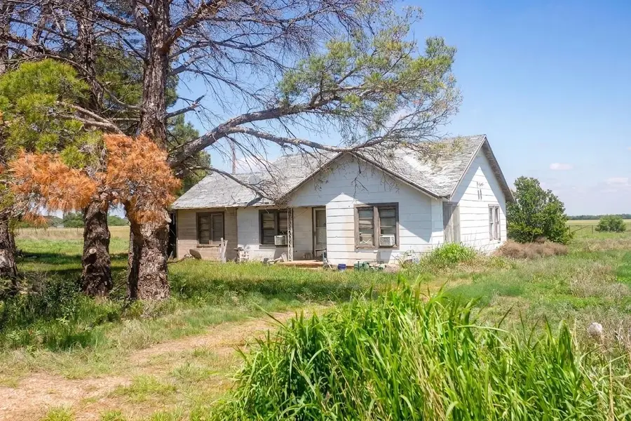 17438 County Road 105 N, Vernon, TX 76384 - #3