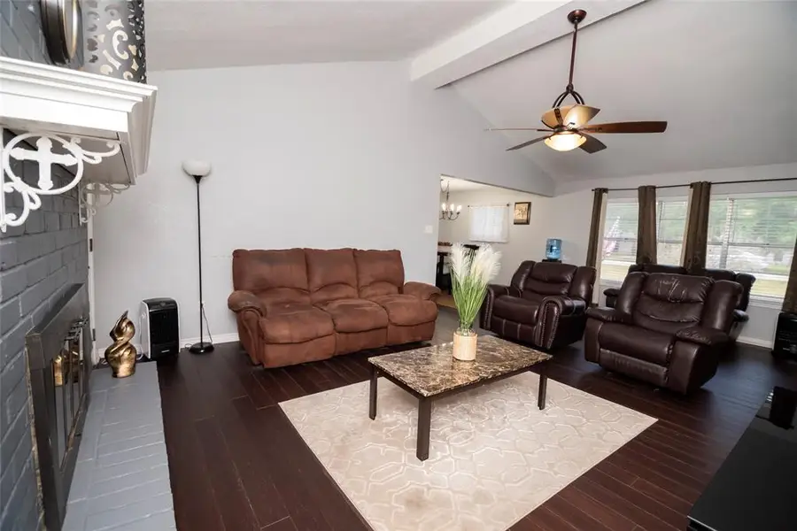 407 Tamarind Street, Lake Jackson, TX 77566 - #3