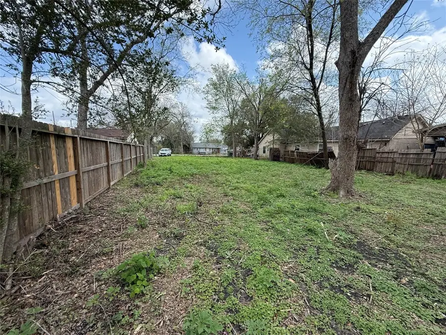 242 Woolworth Street, Houston, TX 77020 - #2