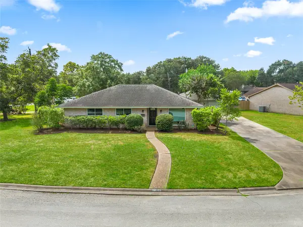 3822 Avenue P, Rosenberg, TX 77471