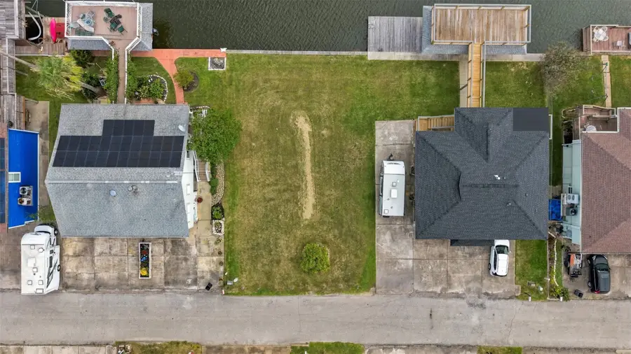 1251 Sailfish Street, Bayou Vista, TX 77563 - #2