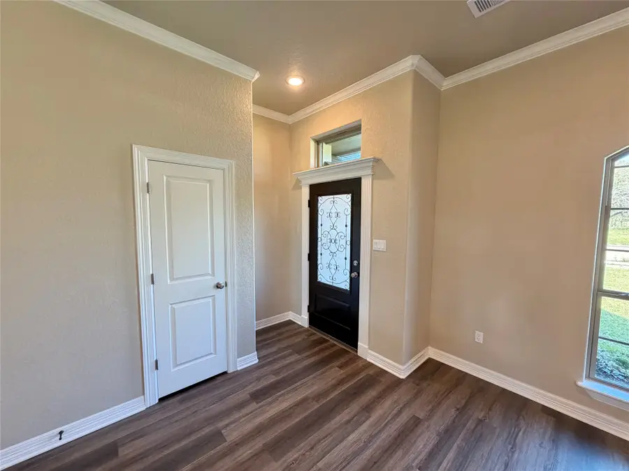 1039 S Anderson Street, Angleton, TX 77515 - #2