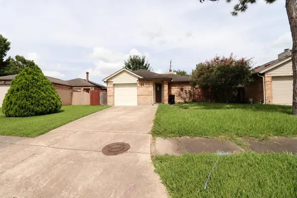 9207 Lynchester Drive, Houston, TX 77083