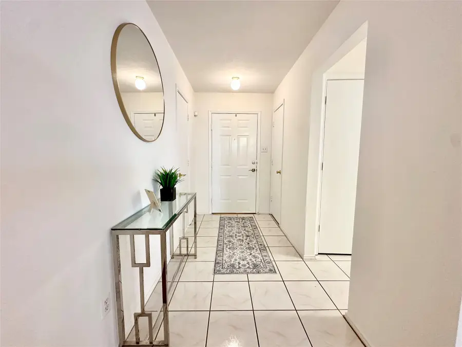 8223 Golf Green Circle, Houston, TX 77036 - #3