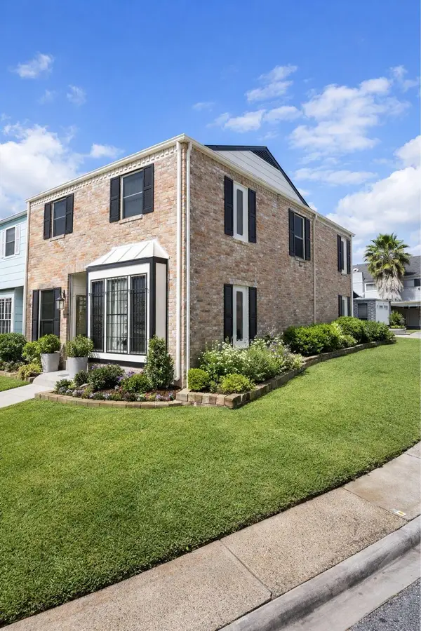 8351 Ariel Street, Houston, TX 77074