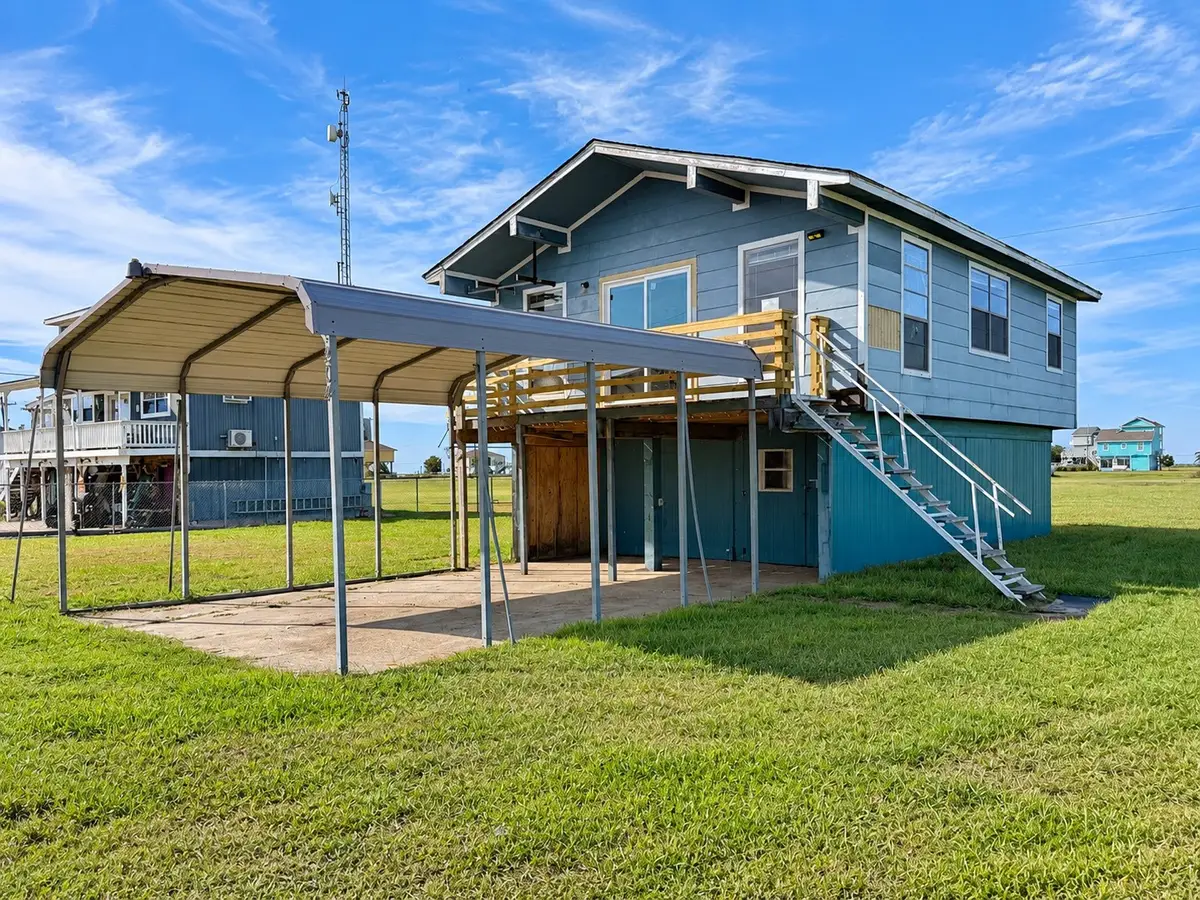 204 Teal Lane, Anahuac, TX 77514 - #1