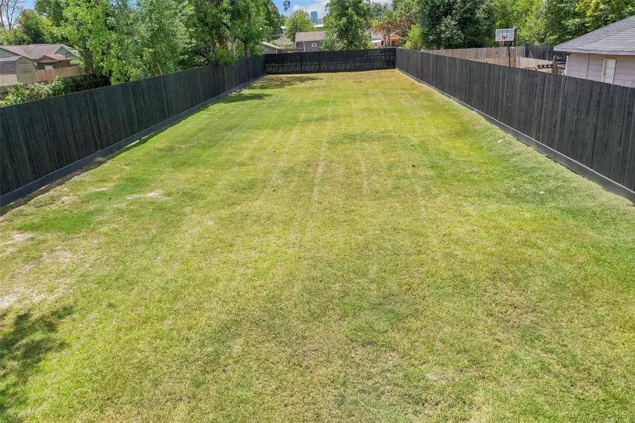 213 Sylvester Road, Houston, TX 77009 - #2