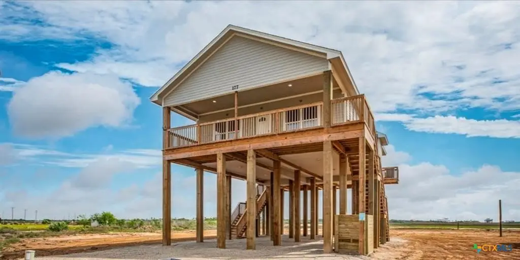 177 Powderhorn Lane, Port Lavaca, TX 77979 - #1