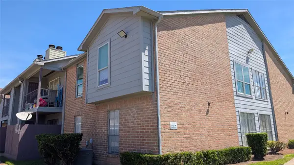 9350 Country Creek Drive #77, Houston, TX 77036