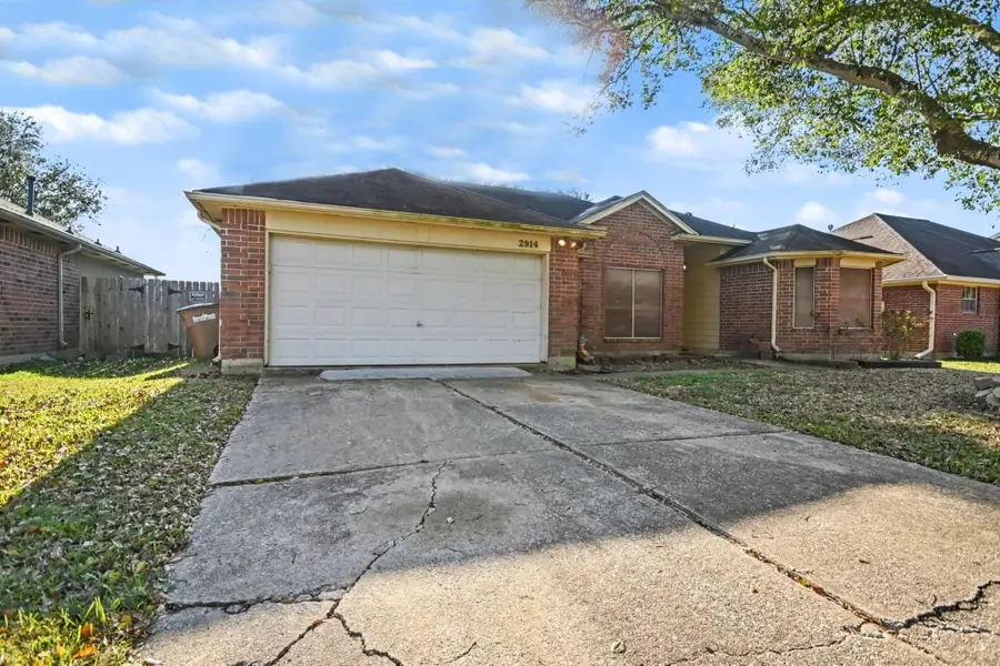 2914 Overland Trail, Dickinson, TX 77539 - #2