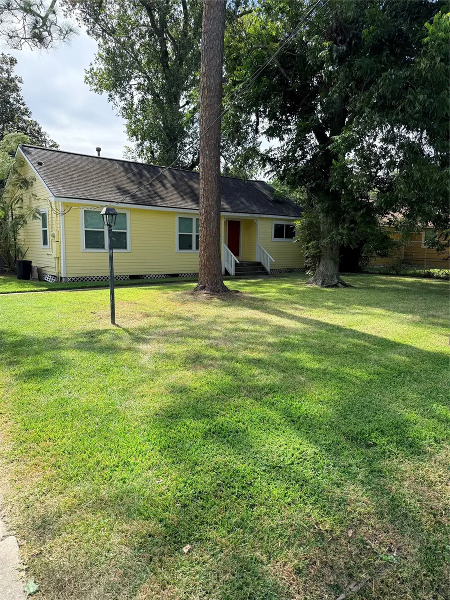 11101 28th Street, Santa Fe, TX 77510 - #2