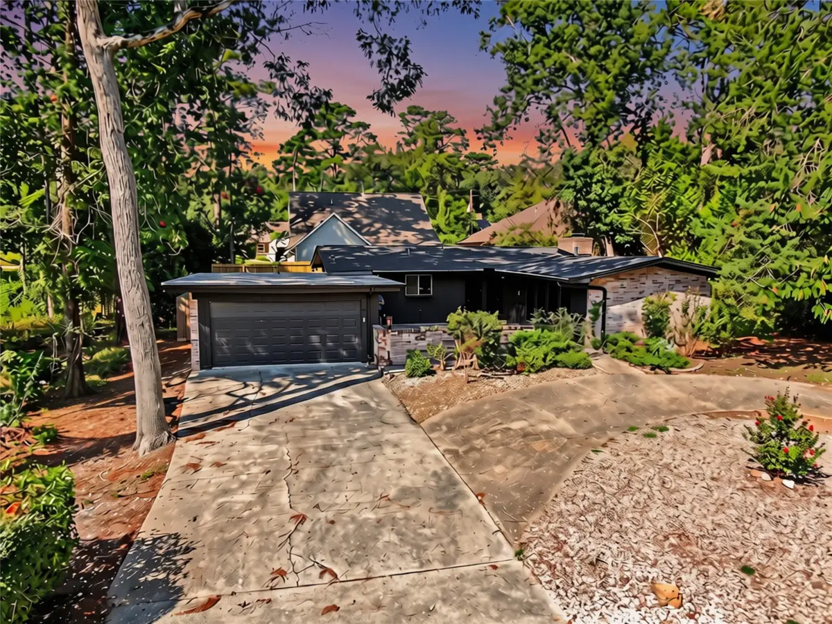 8 Hanover Lane, Panorama Village, TX 77304 - #1