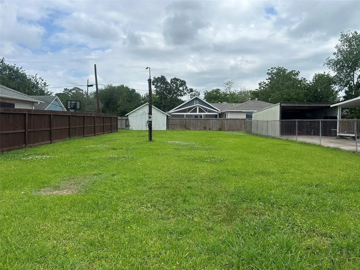 1400 Oak Street, Baytown, TX 77520 - #1