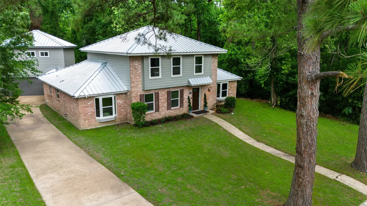 10311 Woodhollow Drive, Conroe, TX 77385 - Image #1