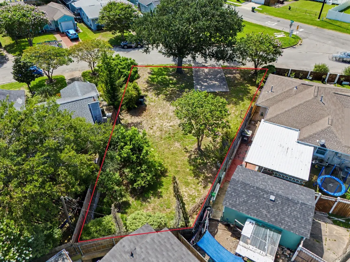 1908 Neumann Drive, Galveston, TX 77551 - #1