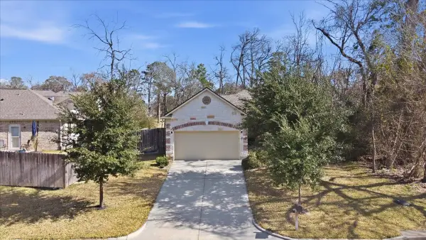 3411 Country Club Boulevard, Montgomery, TX 77356