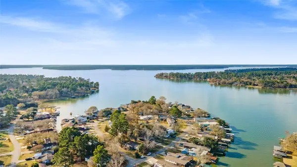 14189 Shadow Bay Drive, Willis, TX 77318
