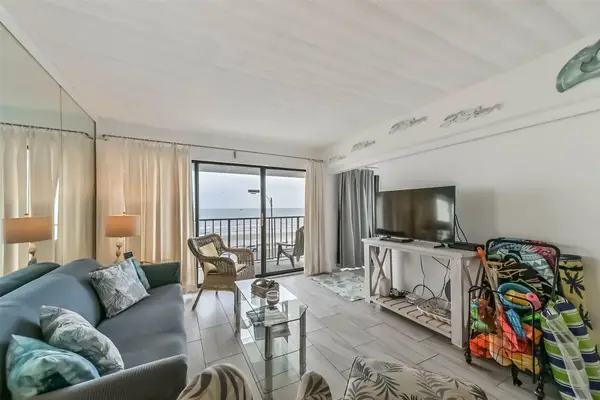7310 Seawall Boulevard #404, Galveston, TX 77551