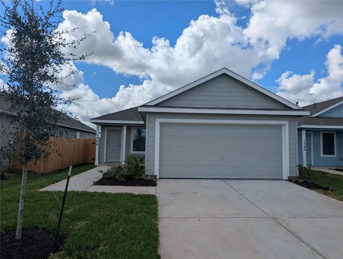 7610 Barcelona Springs, Richmond, TX 77469 - #1