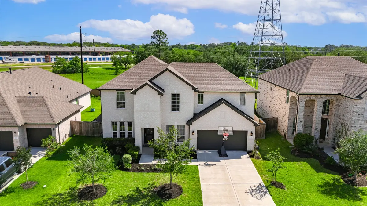 4819 Autumn Hills Trail, Pearland, TX 77584 - #1