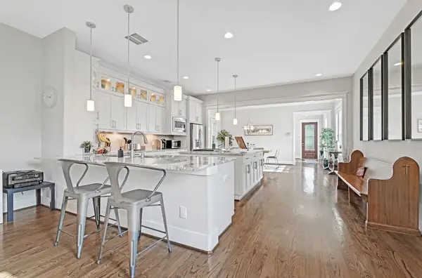 402 W 28th Street, Houston, TX 77008