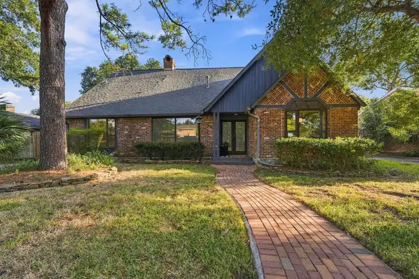 1326 Saxony Lane, Houston, TX 77058