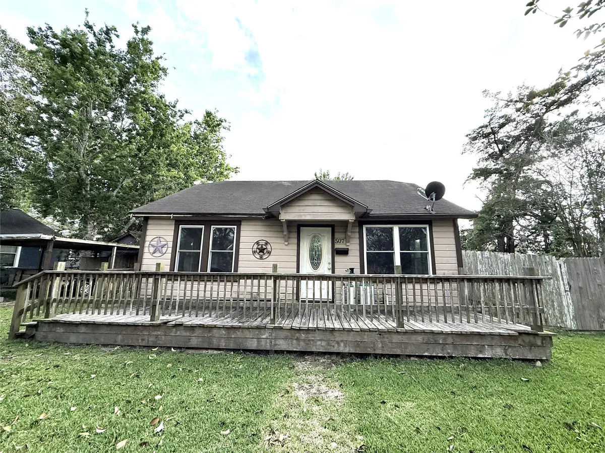 507 N Orange Street, Sweeny, TX 77480 - #1